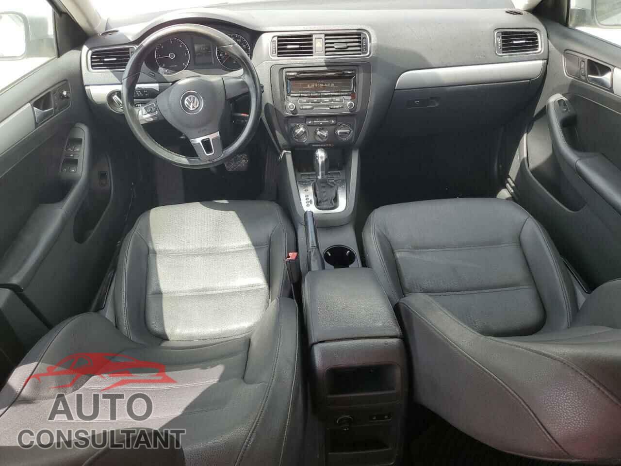 VOLKSWAGEN JETTA 2012 - 3VWLL7AJ7CM416467