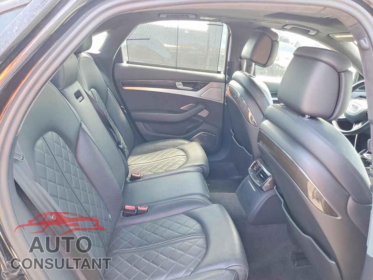 AUDI S8 2013 - WAUD2AFD7DN029657