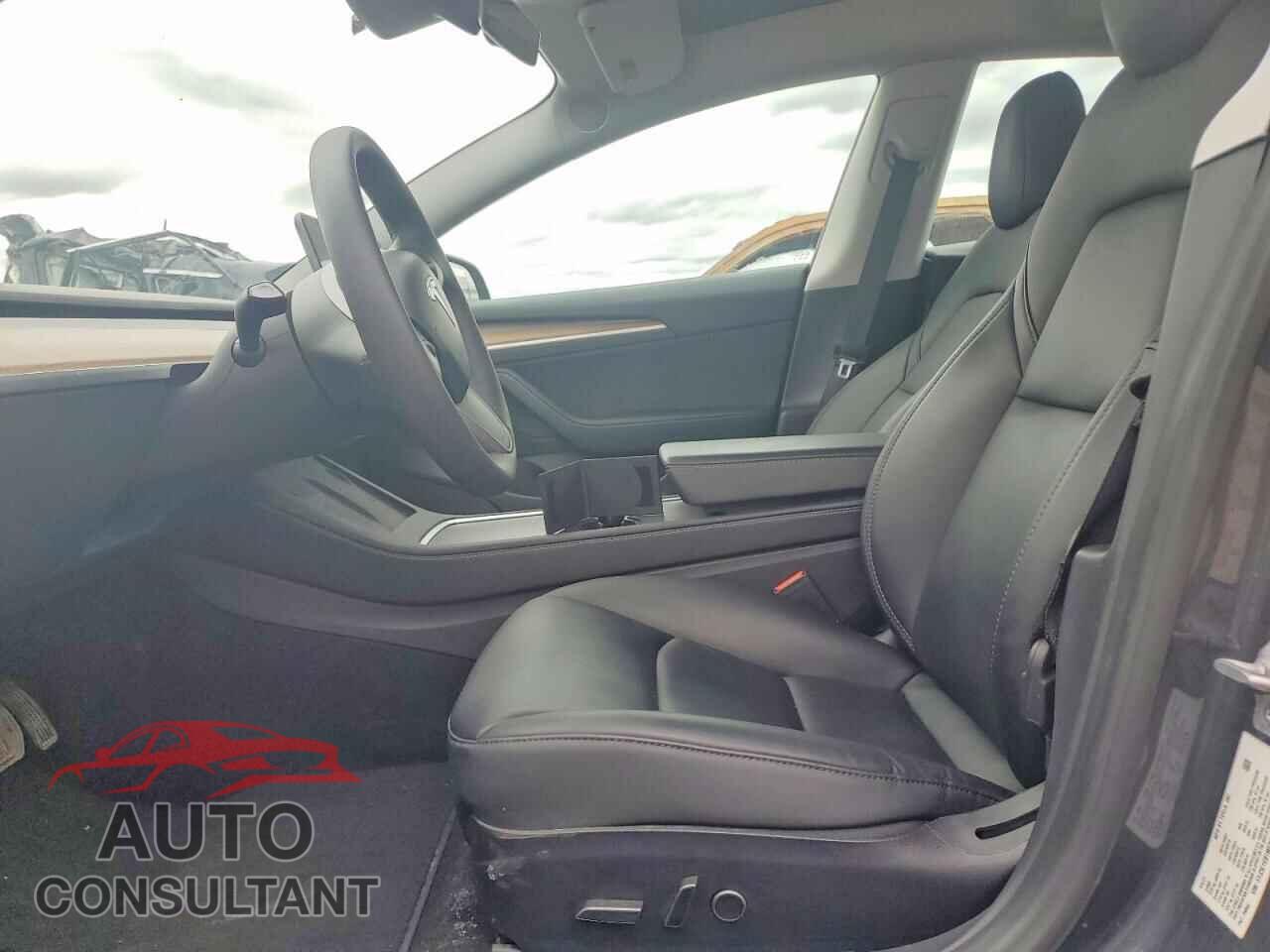 TESLA MODEL 3 2021 - 5YJ3E1EB1MF961857