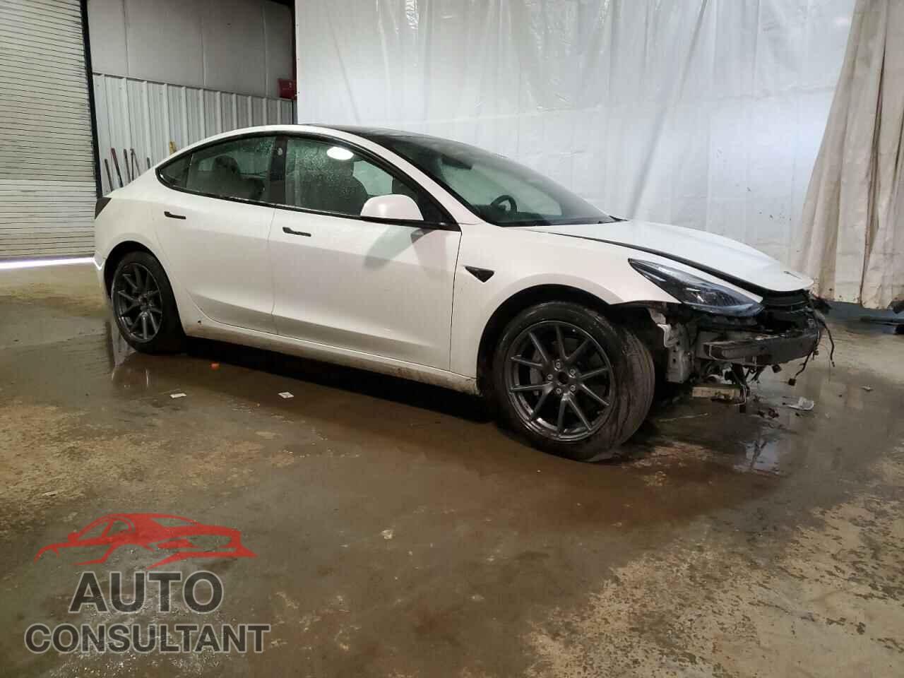 TESLA MODEL 3 2021 - 5YJ3E1EB2MF055913