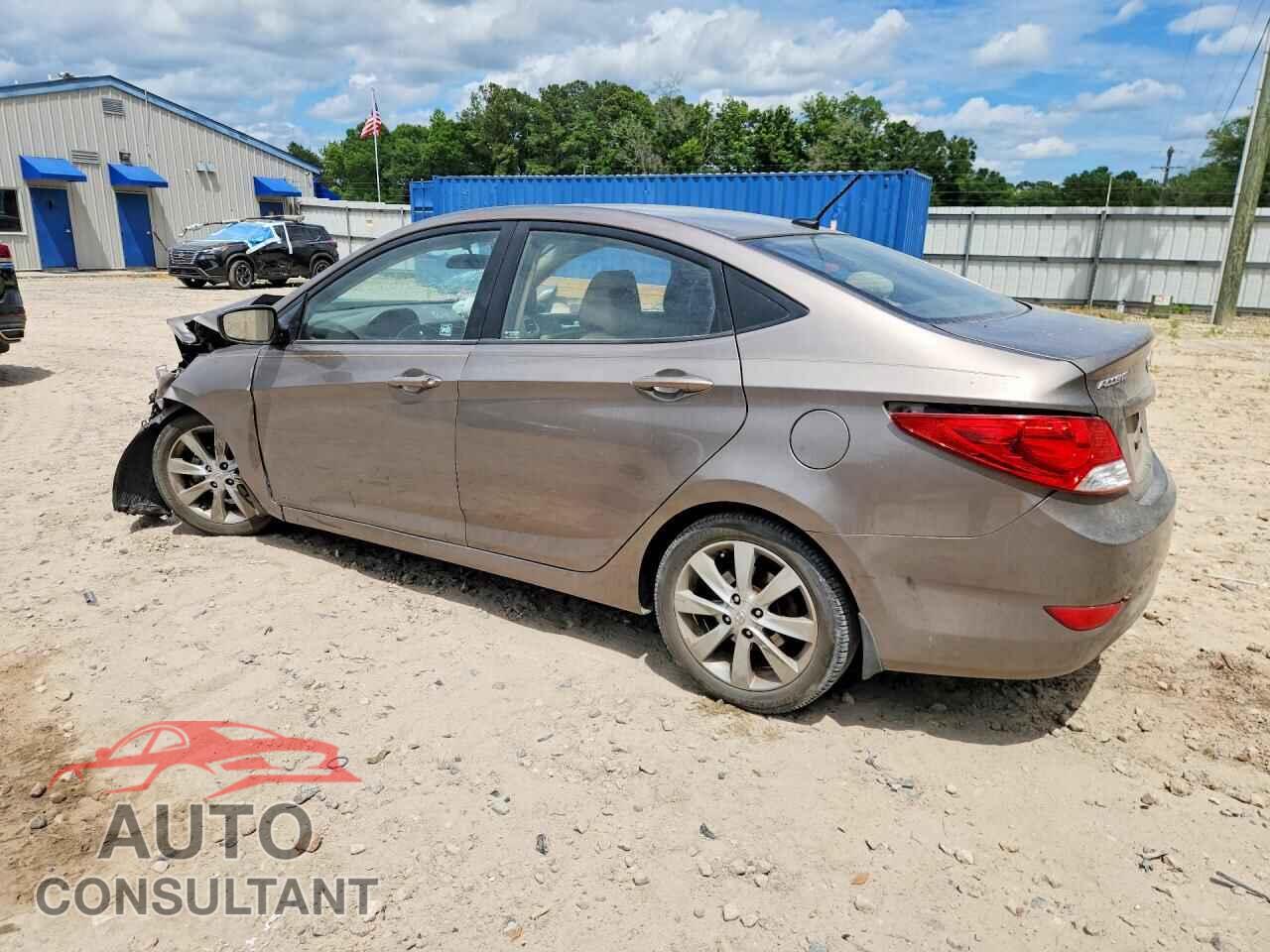 HYUNDAI ACCENT 2013 - KMHCU4AE4DU277652