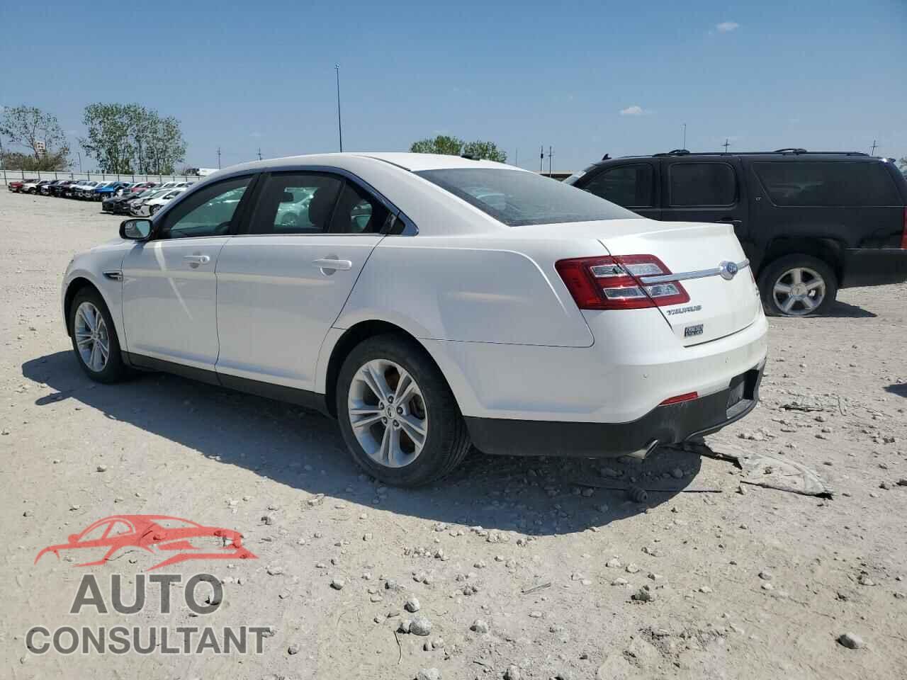 FORD TAURUS 2017 - 1FAHP2E8XHG139036