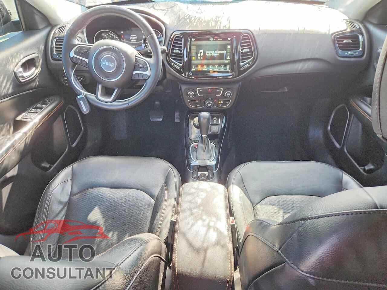 JEEP COMPASS 2018 - 3C4NJDCB8JT190478