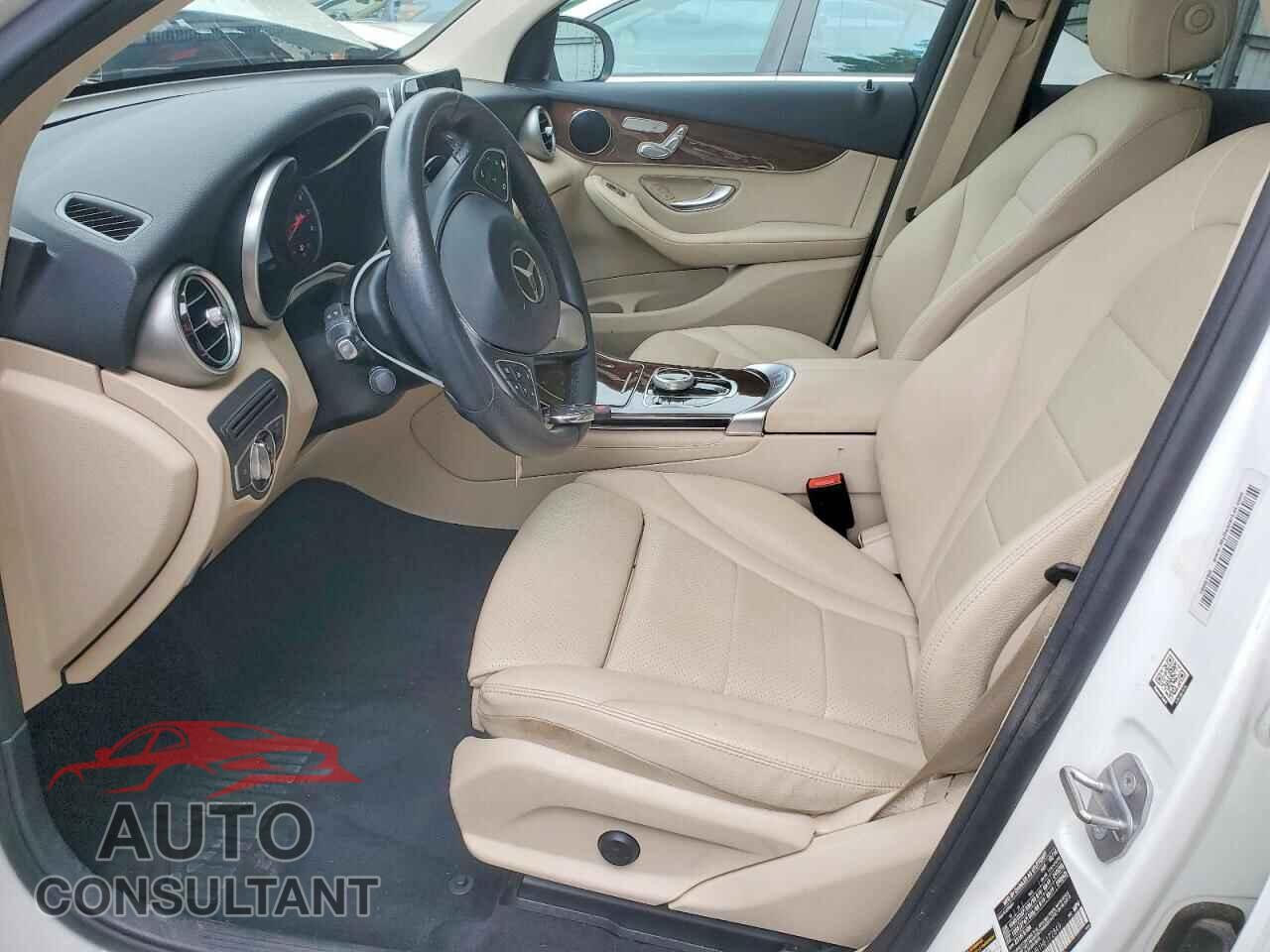 MERCEDES-BENZ GLC-CLASS 2017 - WDC0G4JB1HF172849