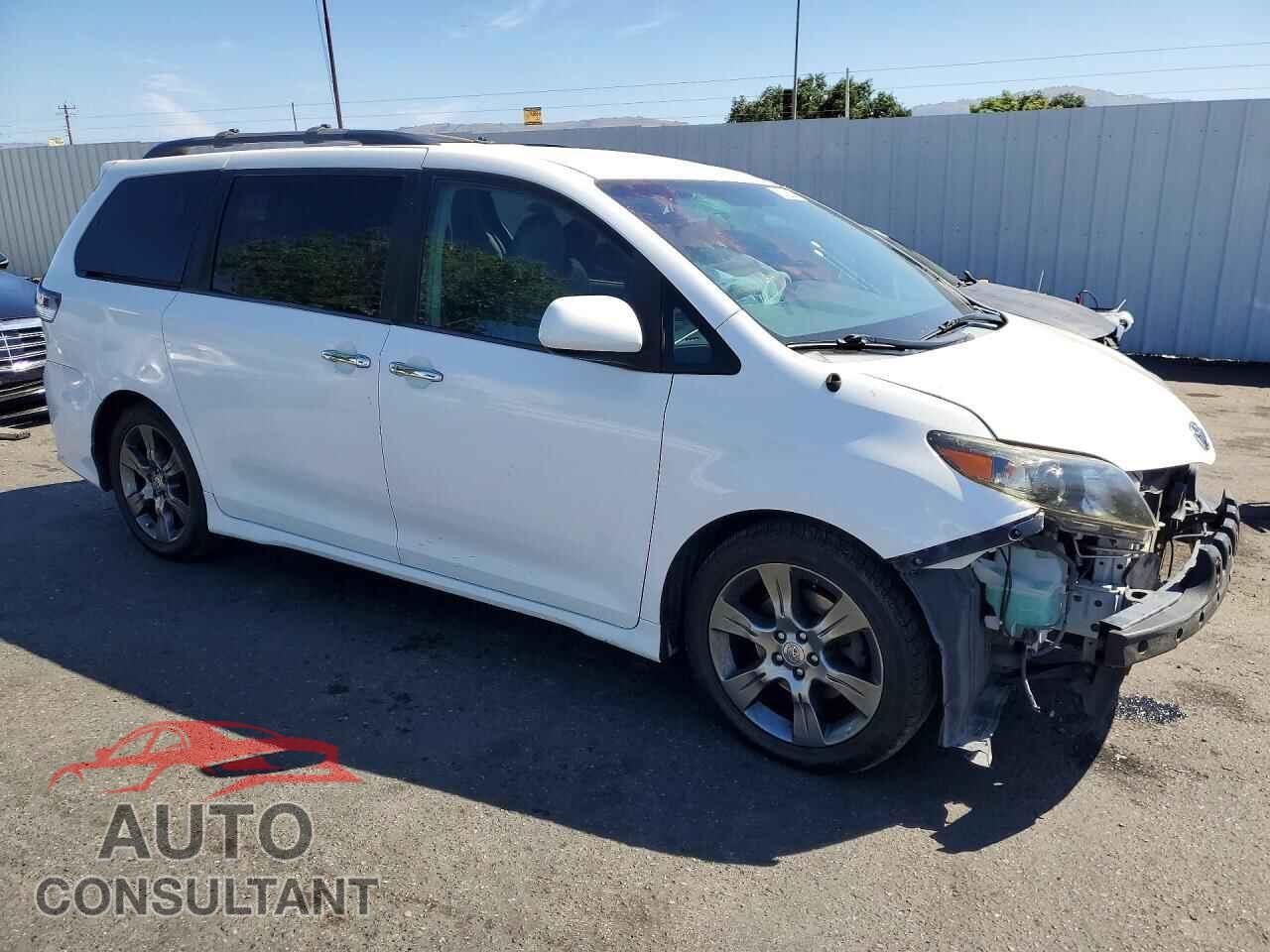 TOYOTA SIENNA 2013 - 5TDXK3DC8DS398348
