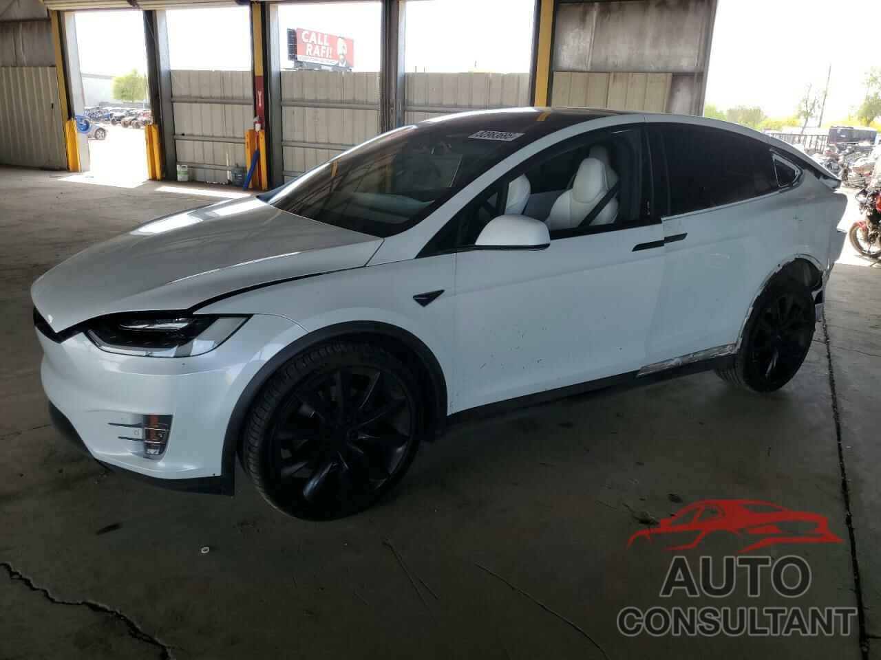 TESLA MODEL X 2018 - 5YJXCBE25JF122822