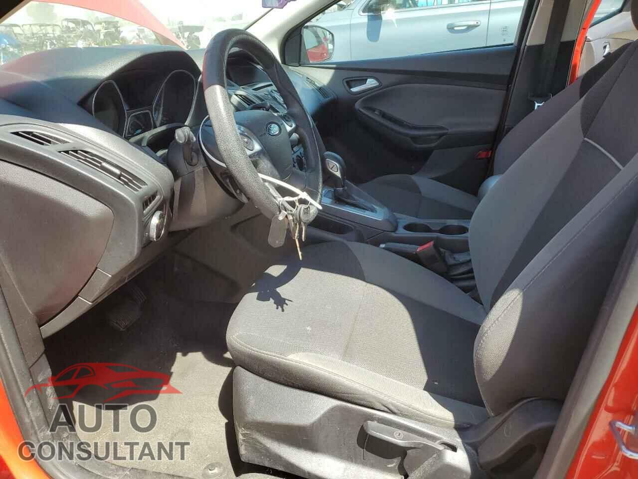 FORD FOCUS 2014 - 1FADP3K22EL270968