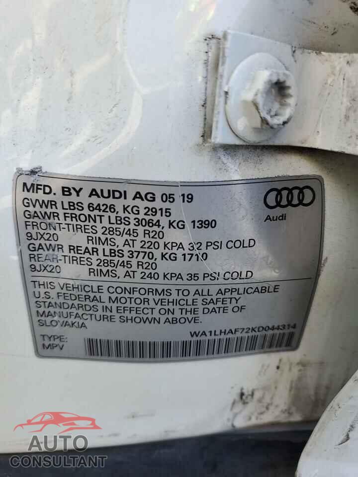 AUDI Q7 2019 - WA1LHAF72KD044314