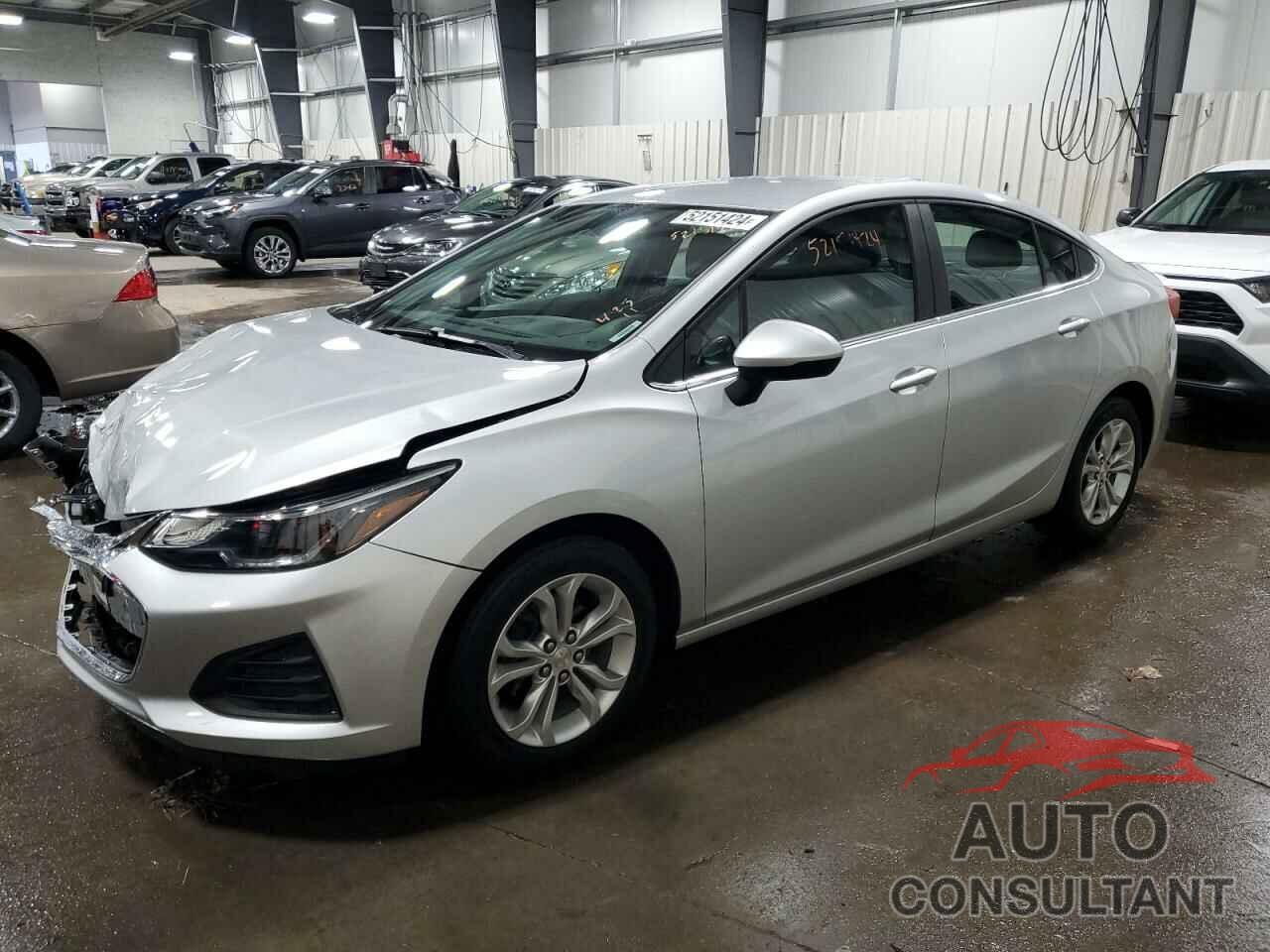 CHEVROLET CRUZE 2019 - 1G1BE5SM9K7144687