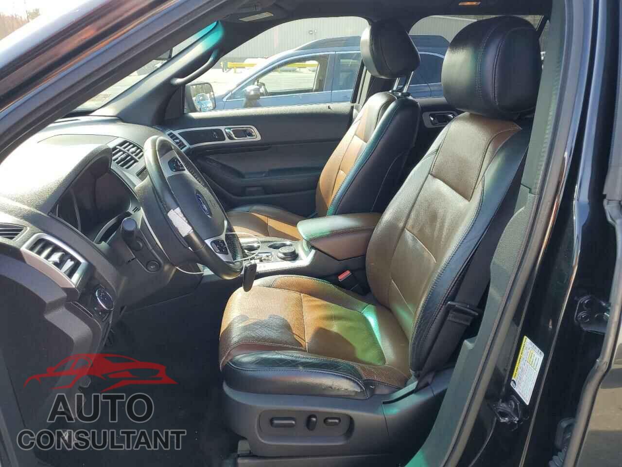 FORD EXPLORER 2011 - 1FMHK8F88BGA72157
