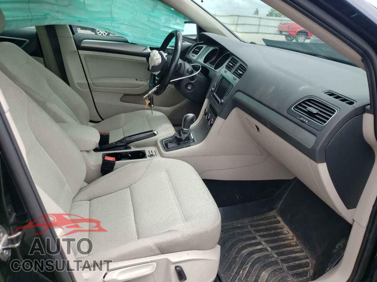 VOLKSWAGEN GOLF 2017 - 3VWC17AUXHM504243