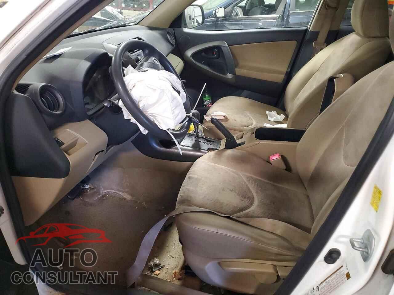 TOYOTA RAV4 2010 - JTMBF4DV9AD021847
