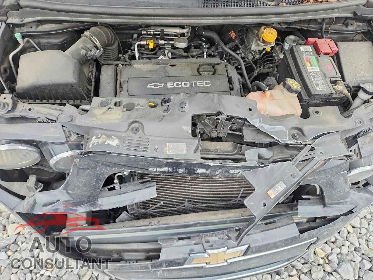 CHEVROLET SONIC 2013 - 1G1JA6SH7D4131943