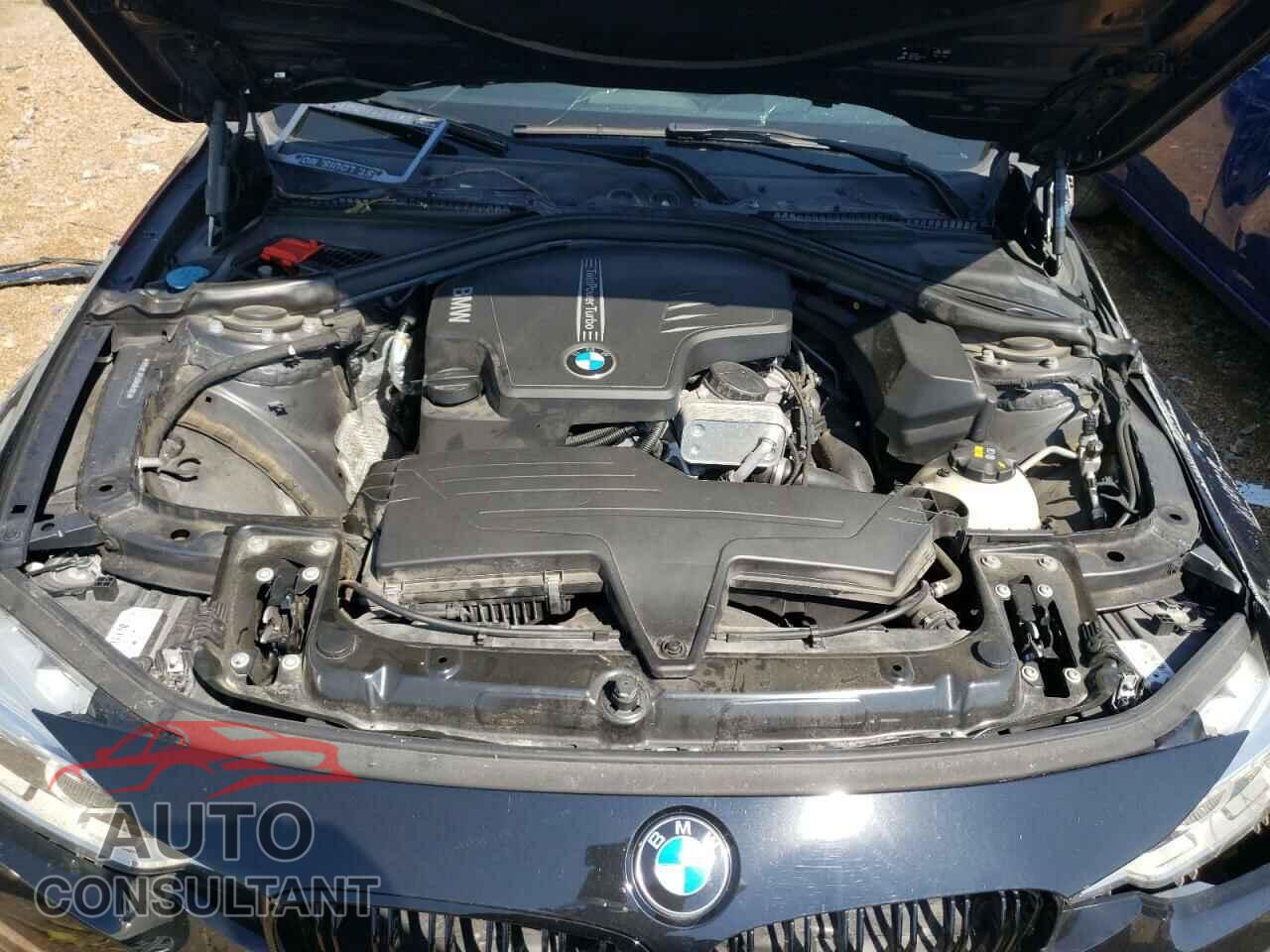 BMW 3 SERIES 2016 - WBA8E3G52GNU05682
