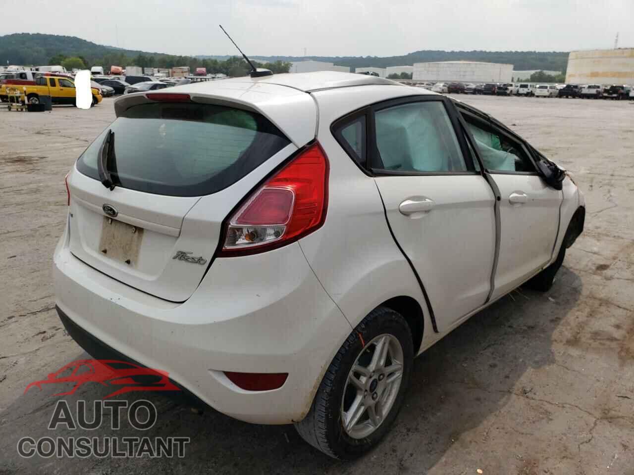 FORD FIESTA 2017 - 3FADP4EJ9HM157823