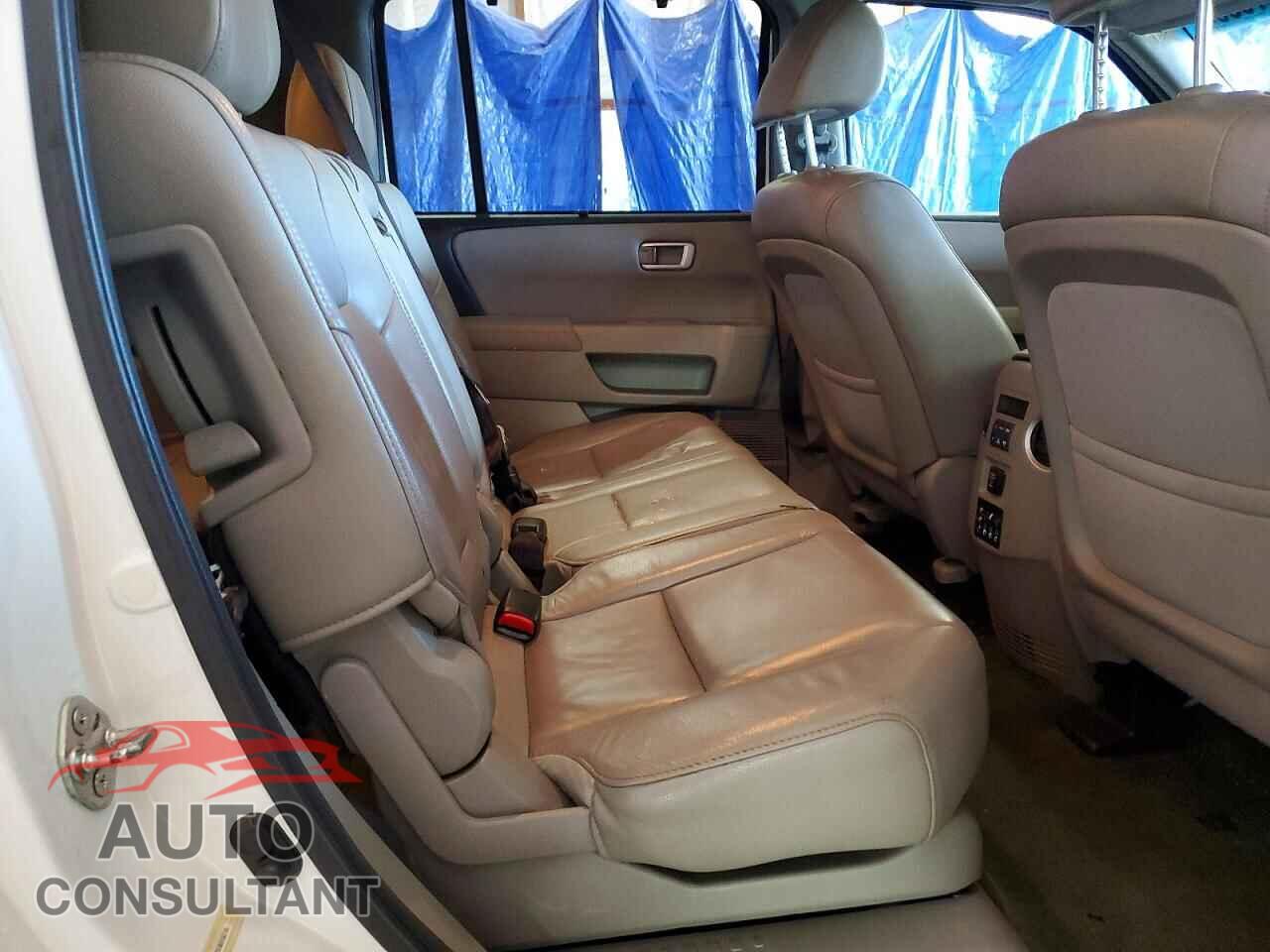 HONDA PILOT 2014 - 5FNYF4H92EB016219
