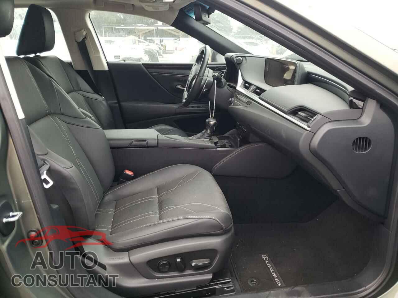 LEXUS ES300 2020 - 58AE21B15LU007734