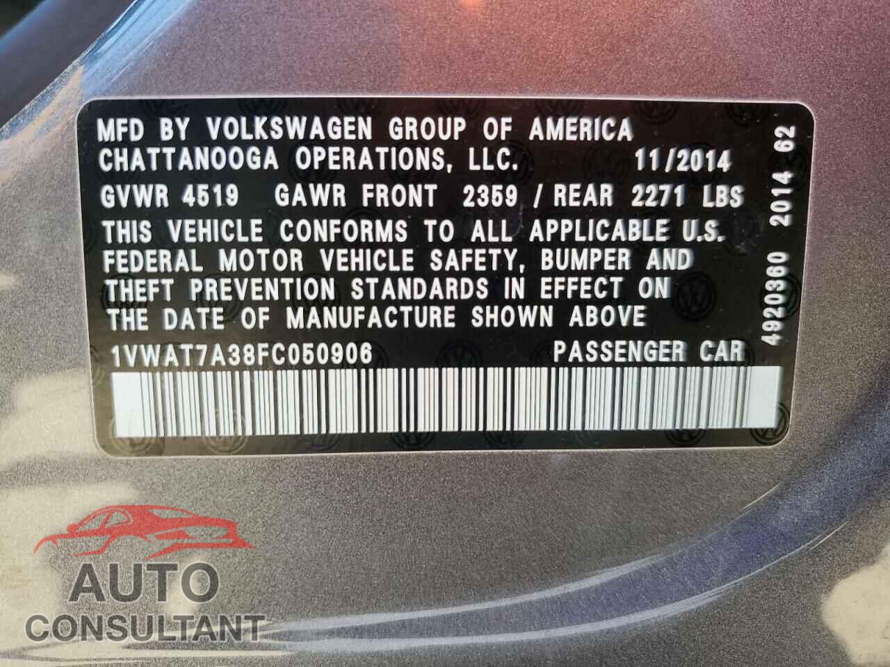 VOLKSWAGEN PASSAT 2015 - 1VWAT7A38FC050906