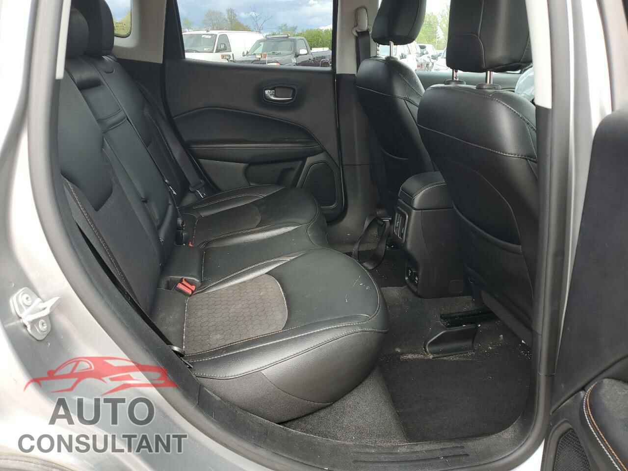 JEEP COMPASS 2019 - 3C4NJDBB6KT754423