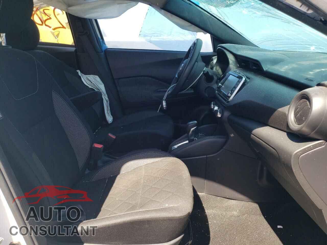 NISSAN KICKS 2019 - 3N1CP5CU3KL548071