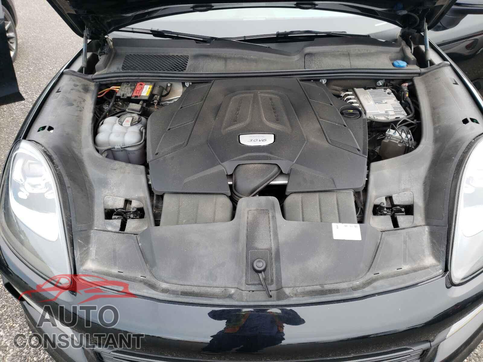 PORSCHE CAYENNE 2019 - WP1AA2AY2KDA11481