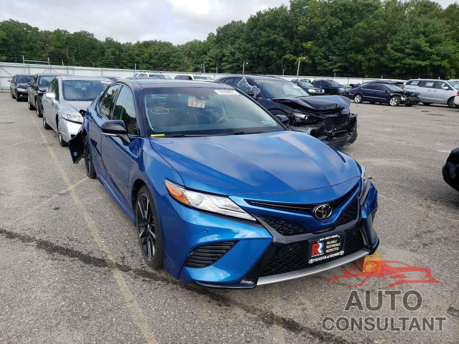 TOYOTA CAMRY 2018 - 4T1B61HK6JU158531