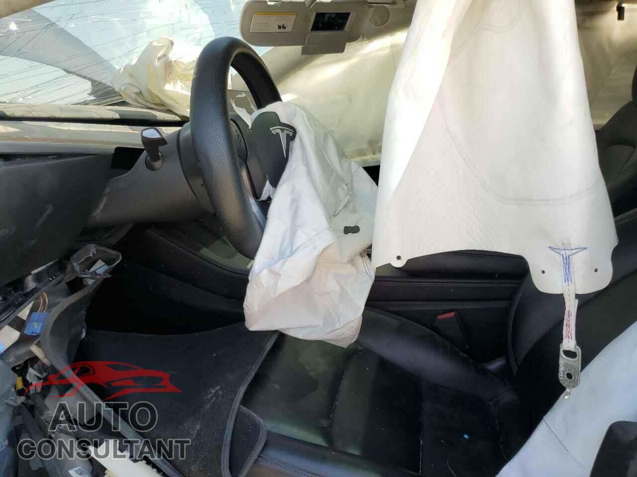 TESLA MODEL 3 2022 - 5YJ3E1EB8NF287529