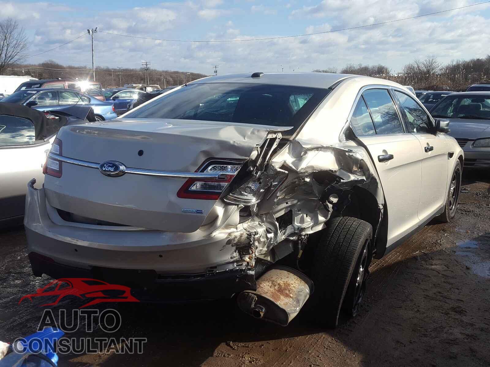 FORD TAURUS 2017 - 1FAHP2MK5HG128085