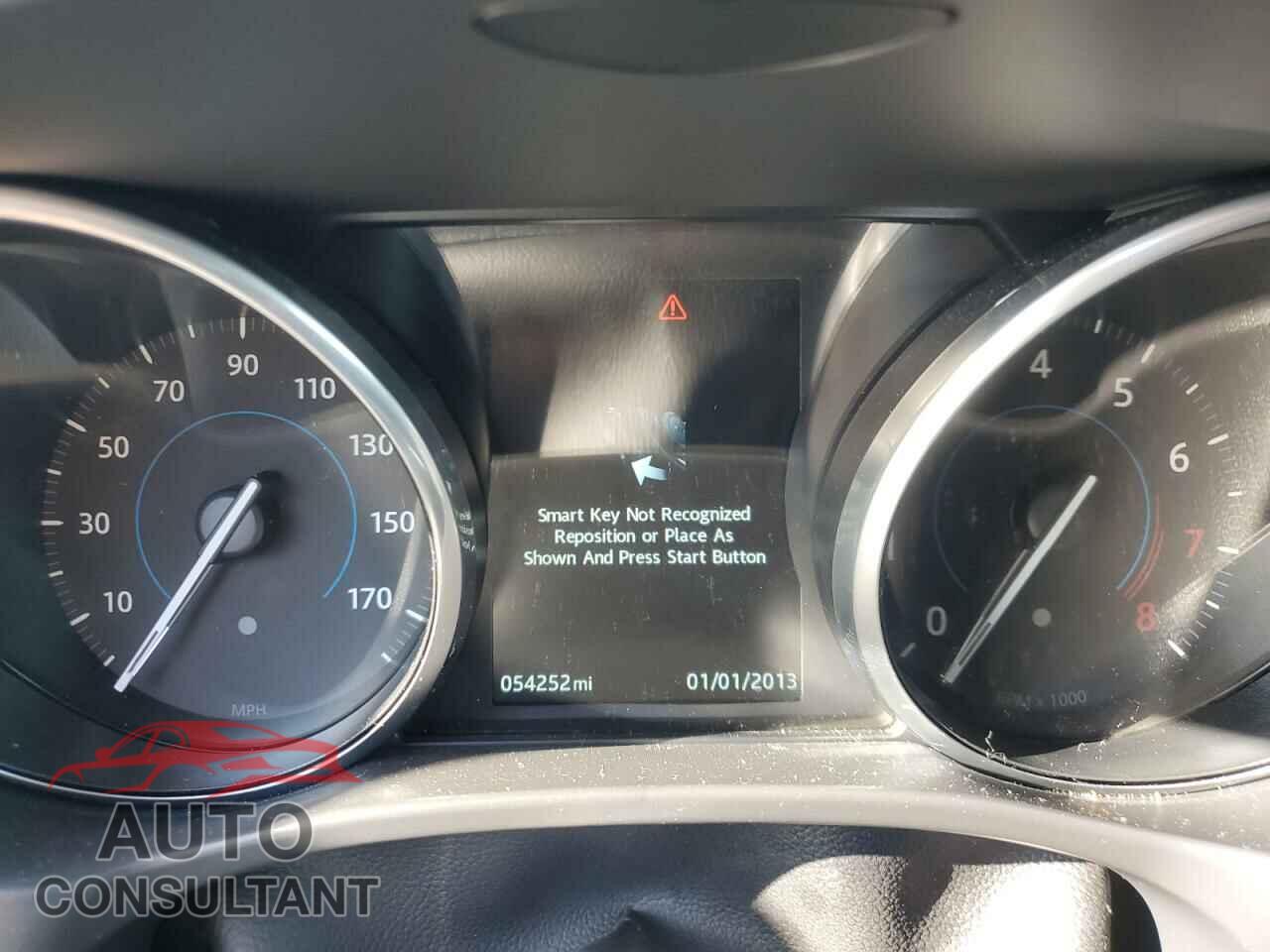 JAGUAR XE 2017 - SAJAR4BG9HA972716