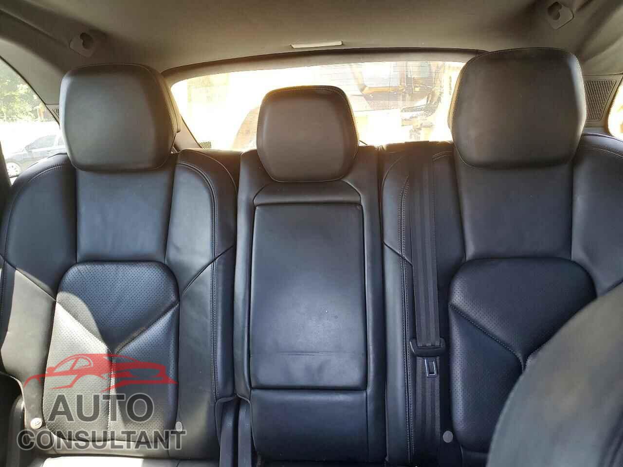 PORSCHE CAYENNE 2013 - WP1AA2A26DLA00780