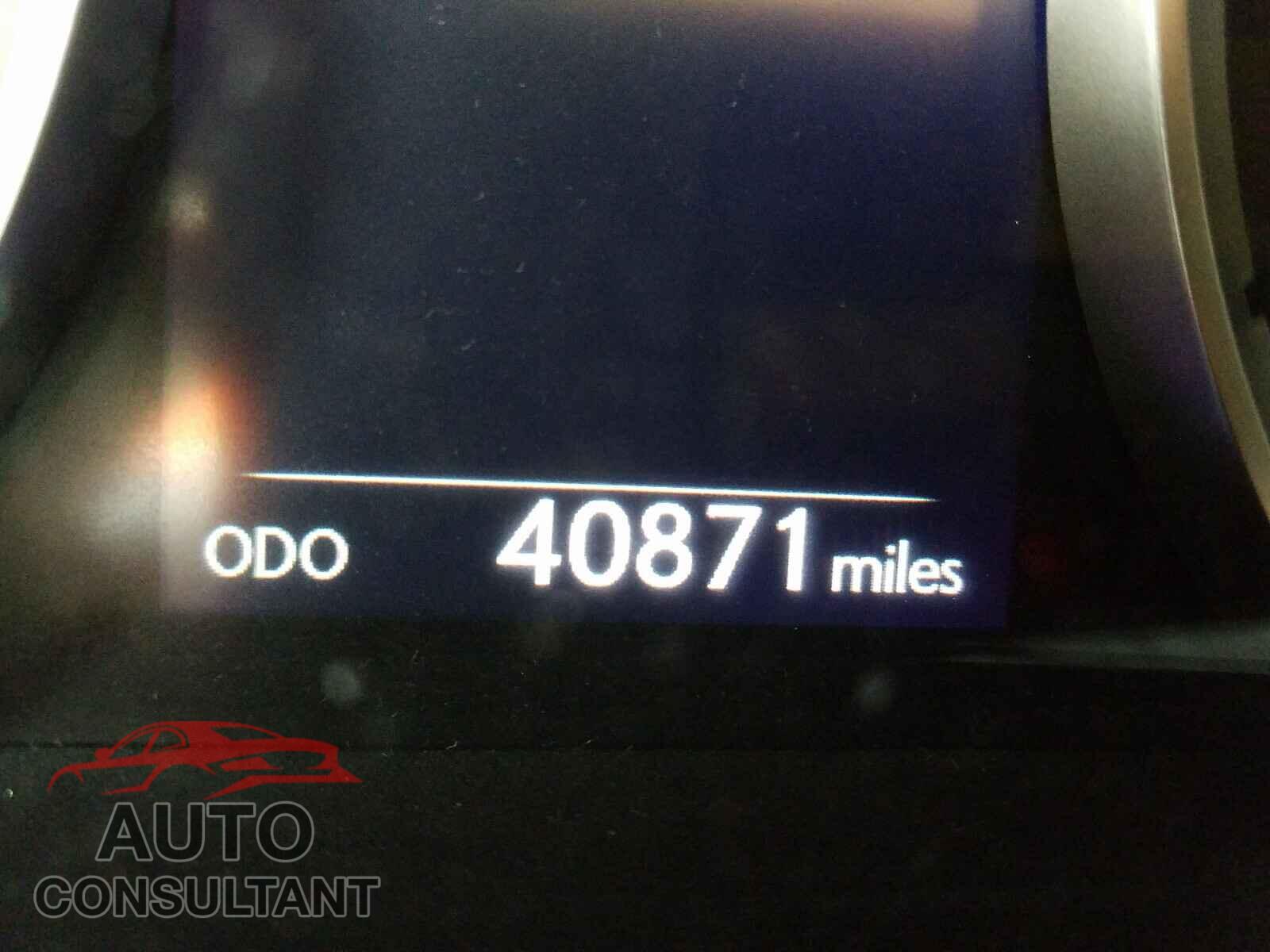 LEXUS IS 2016 - JTHBA1D2XG5020534