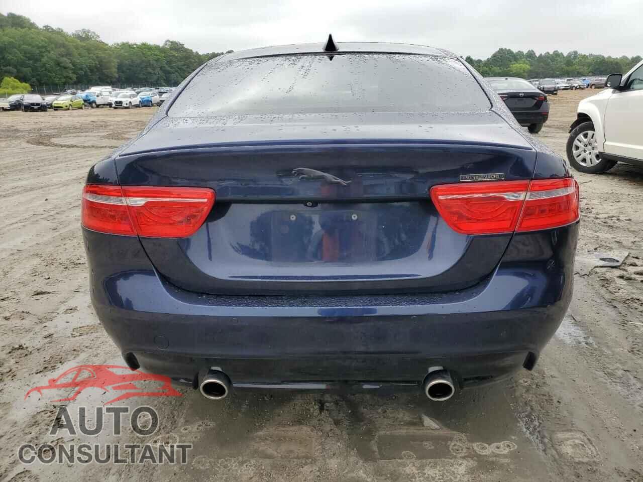 JAGUAR XE 2018 - SAJAG4FV5JCP37707