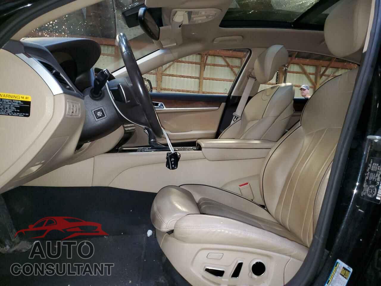 HYUNDAI GENESIS 2016 - KMHGN4JE7GU121012