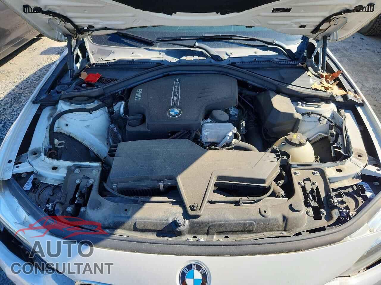 BMW 3 SERIES 2016 - WBA8E5G58GNU19274