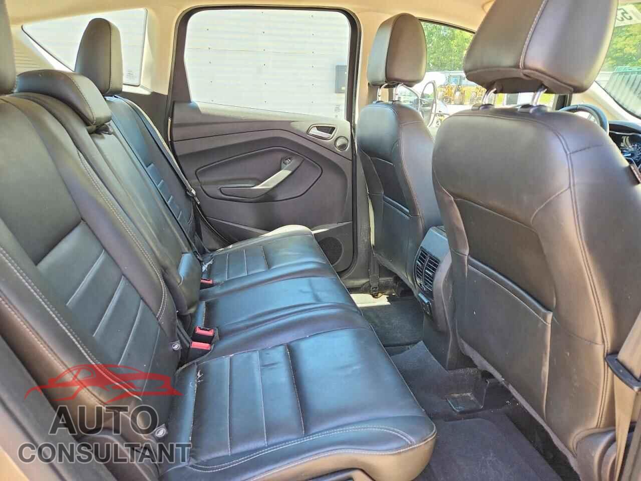 FORD CMAX 2015 - 1FADP5BU6FL104712