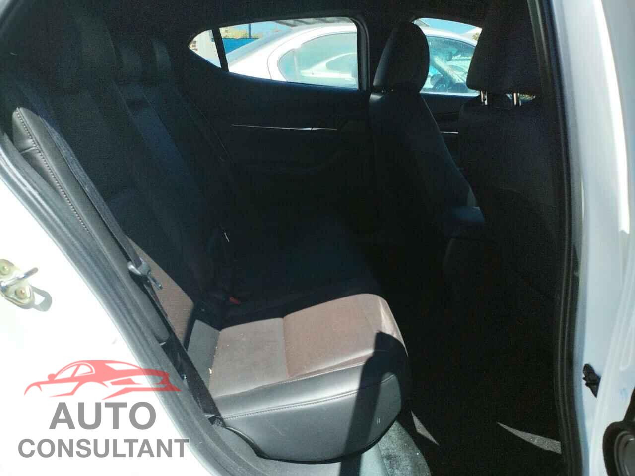 MAZDA 3 2022 - JM1BPAML1N1506856