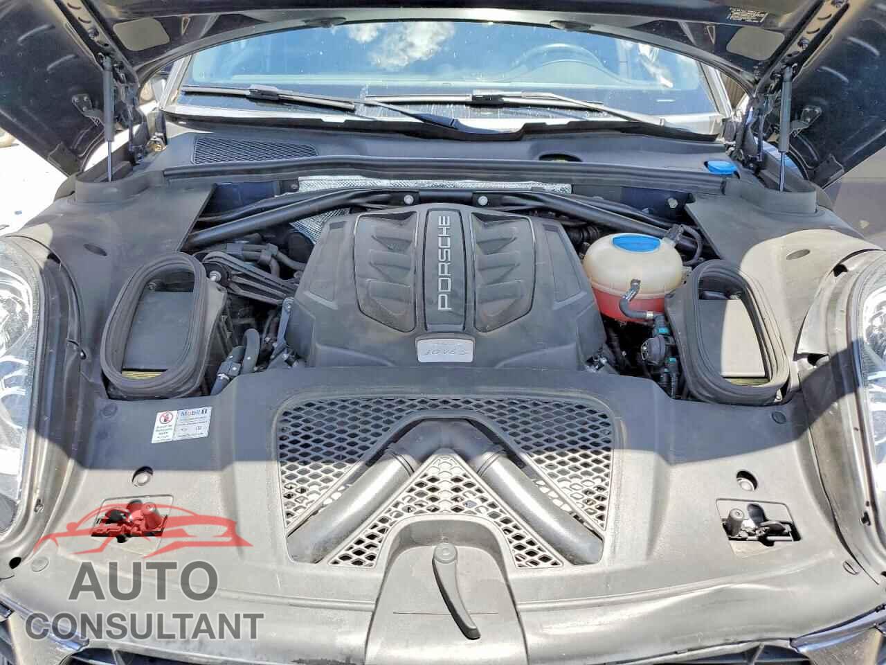 PORSCHE MACAN 2016 - WP1AB2A5XGLB55814
