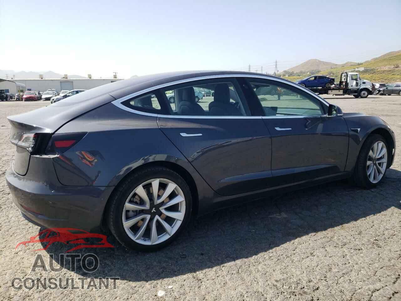 TESLA MODEL 3 2017 - 5YJ3E1EA4HF001736