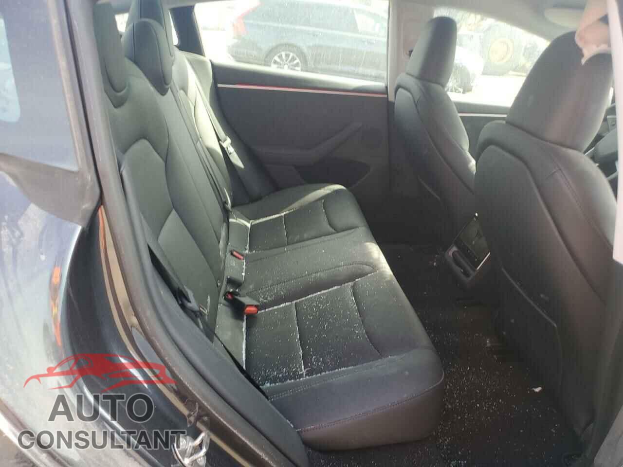 TESLA MODEL 3 2024 - 5YJ3E1EB7RF847787