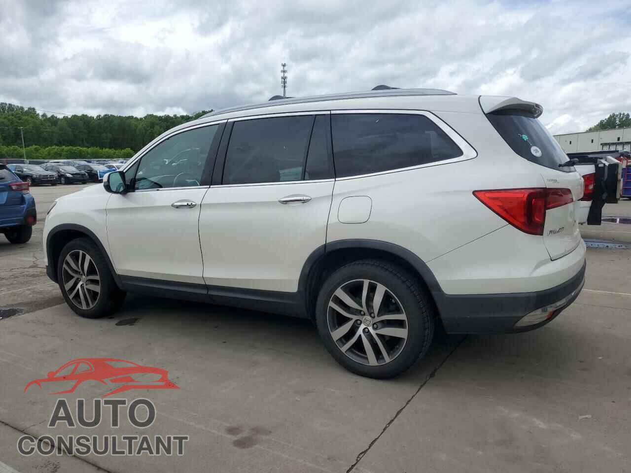 HONDA PILOT 2016 - 5FNYF6H08GB016144