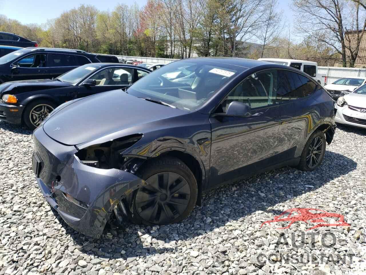 TESLA MODEL Y 2025 - 7SAYGDEE5SA362484