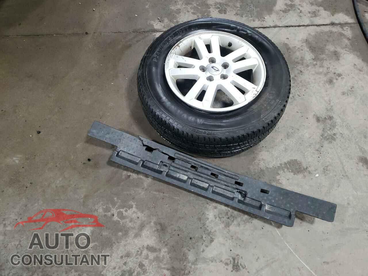 FORD EXPLORER 2010 - 1FMEU6EE6AUA18767