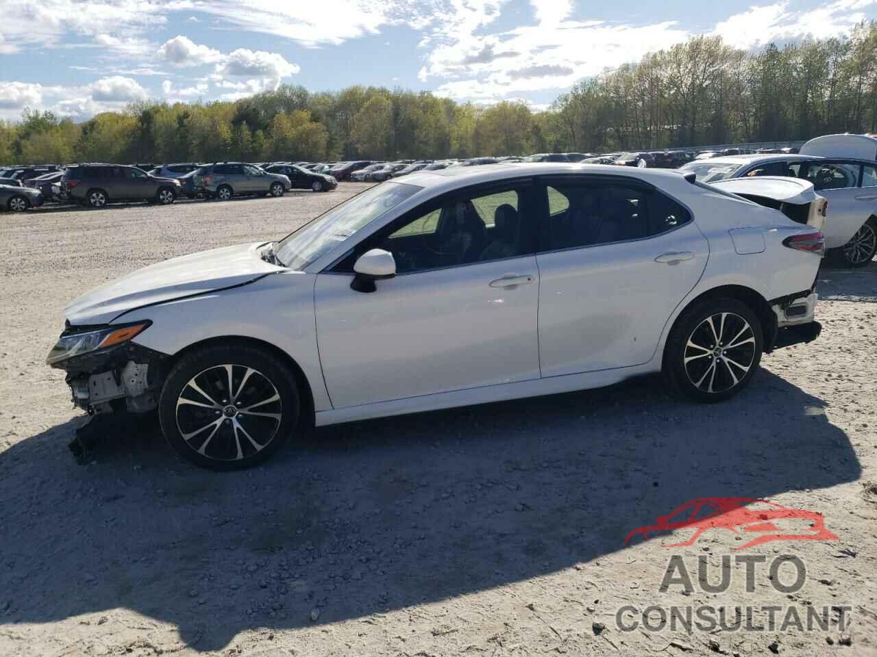 TOYOTA CAMRY 2018 - JTNB11HK9J3027811