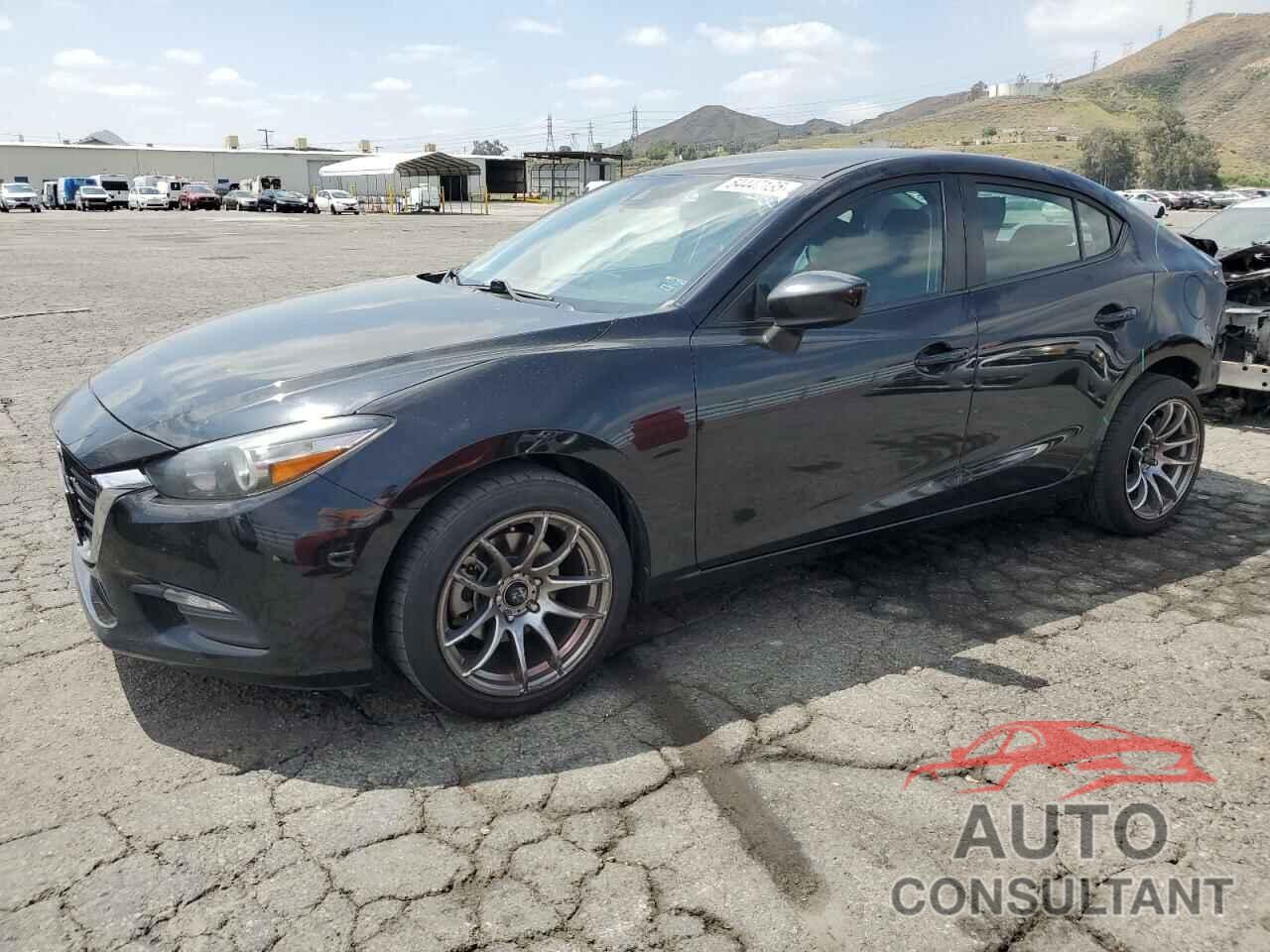 MAZDA 3 2018 - 3MZBN1U74JM204366