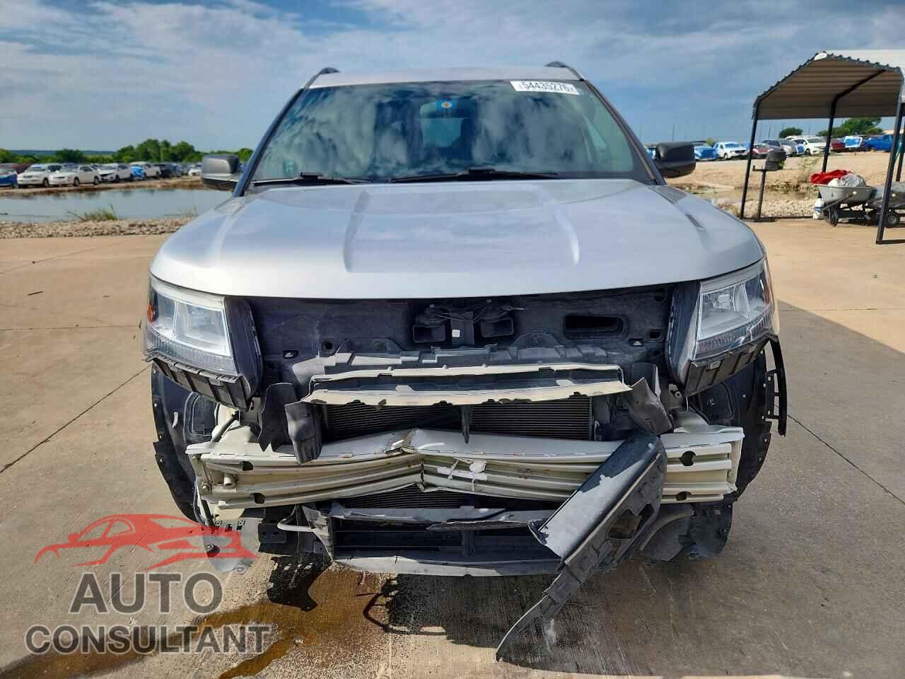 FORD EXPLORER 2018 - 1FM5K7B85JGB08095