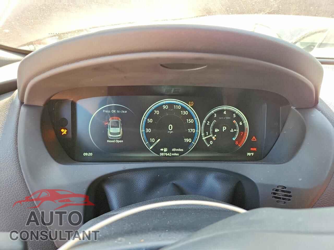 JAGUAR F-PACE 2018 - SADCK2FX5JA282983