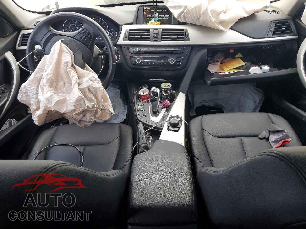 BMW 3 SERIES 2013 - WBA3C1C59DF443149