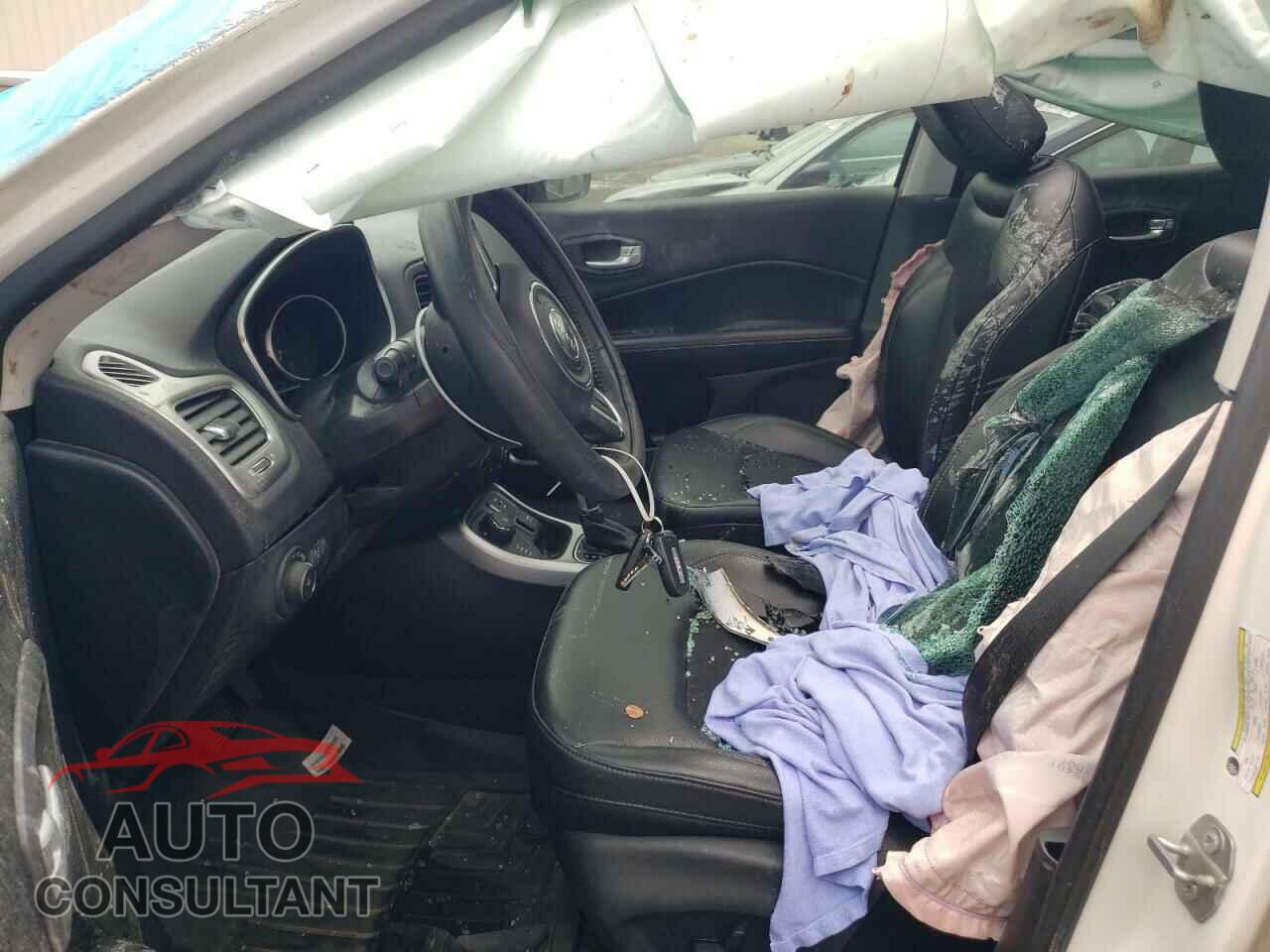 JEEP COMPASS 2018 - 3C4NJDBB8JT168238