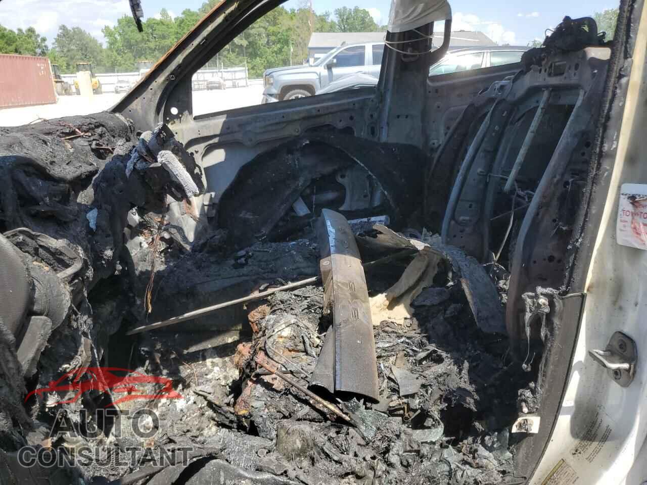 DODGE DURANGO 2013 - 1C4RDHDG5DC664106
