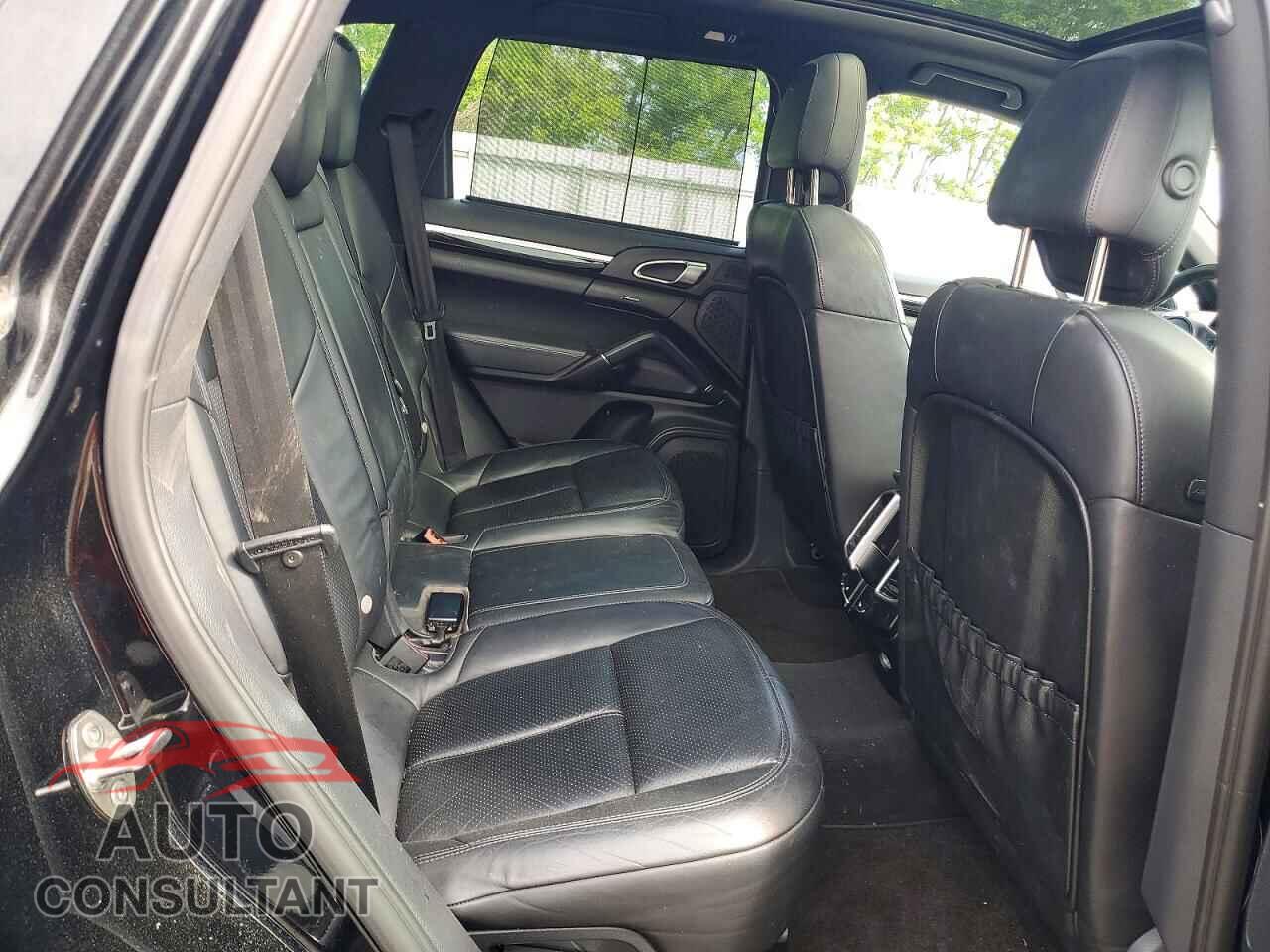 PORSCHE CAYENNE 2013 - WP1AA2A27DLA03803